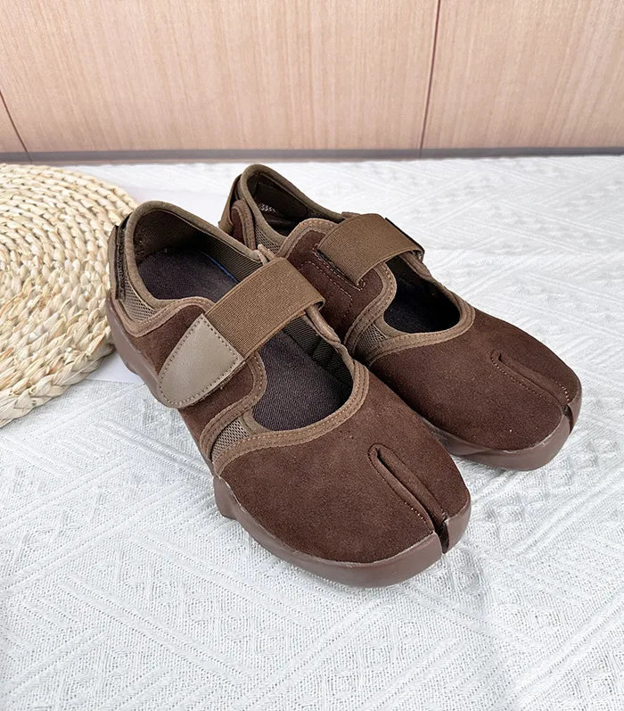 Tabi Shoes New Fashion Belt Buckle Split Toe Shoes Sneakers Ladies Leather Flat Shoes Mary Jane Casual  For Women
