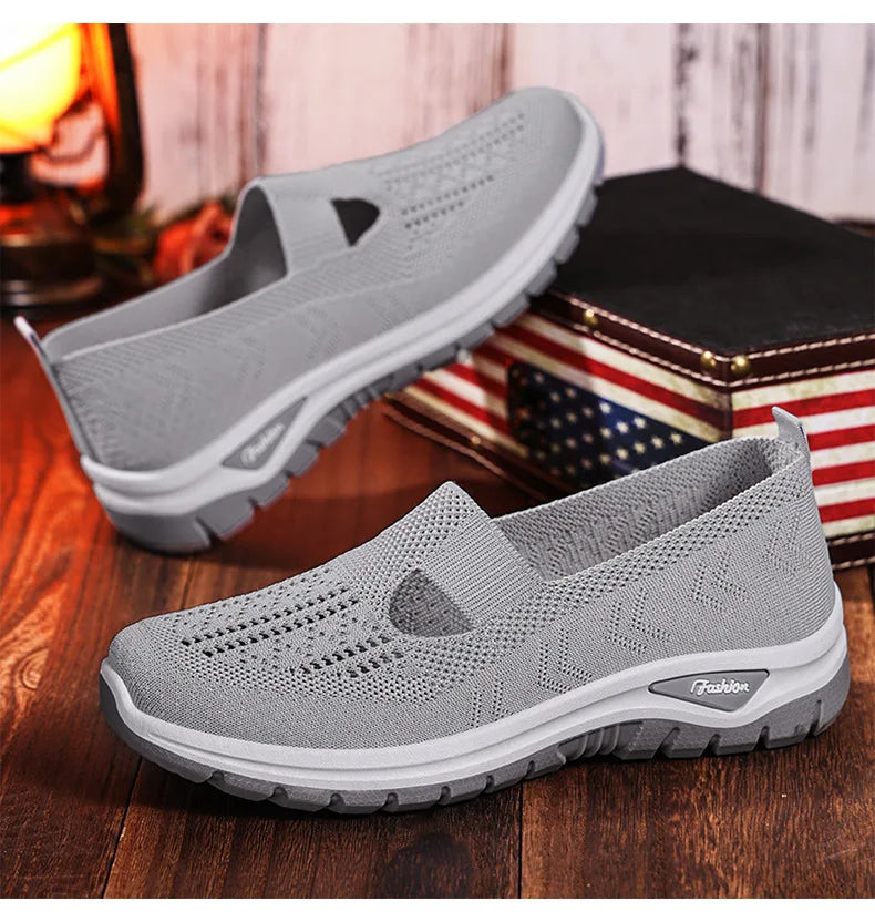 2025 New Mesh Women Vulcanized Shoes High Quality Women Sneakers Slip On Flats Shoes Women Loafers Plus Size 42 Walking Flat