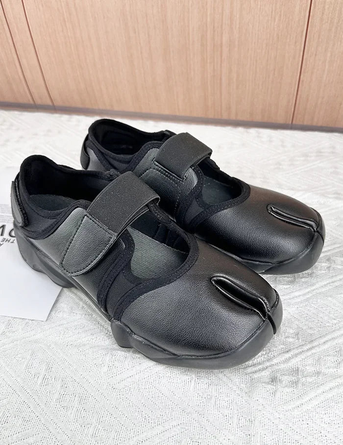 Tabi Shoes New Fashion Belt Buckle Split Toe Shoes Sneakers Ladies Leather Flat Shoes Mary Jane Casual  For Women