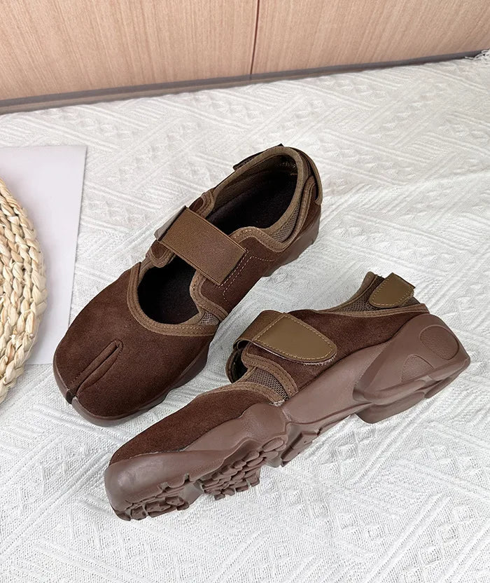 Tabi Shoes New Fashion Belt Buckle Split Toe Shoes Sneakers Ladies Leather Flat Shoes Mary Jane Casual  For Women