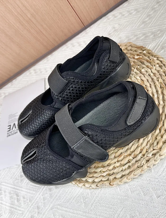 Tabi Shoes New Fashion Belt Buckle Split Toe Shoes Sneakers Ladies Leather Flat Shoes Mary Jane Casual  For Women